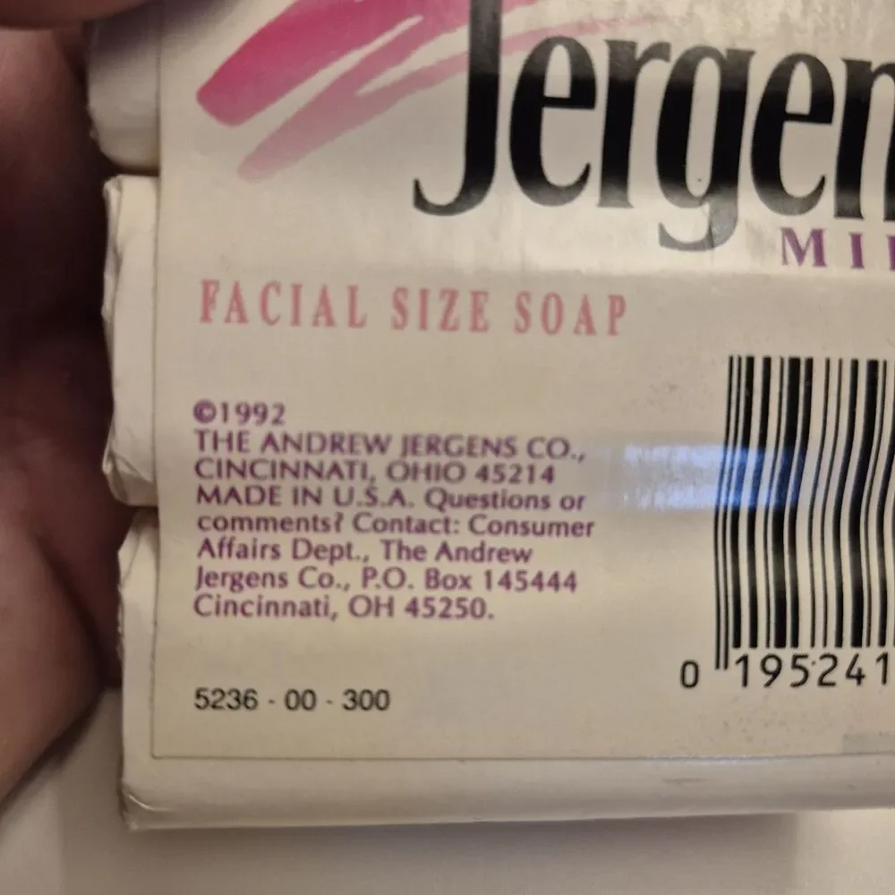 Vintage 4X Jergens Mild Bath Bar Soap Facial  Size NOS 3.5 oz 90s TV Prop Movie
